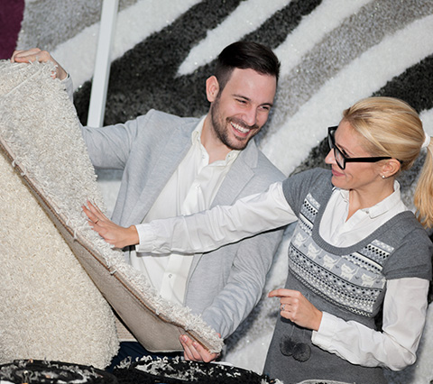 Somos la mejor opción en venta de alfombras en Bogotá Pareja en venta de alfombras en Bogotá